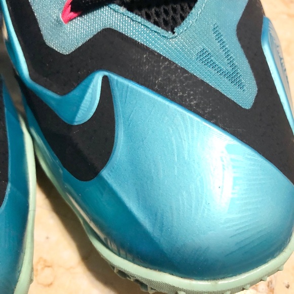 Nike Labron James Flywire XI Men’s Sneakers - Picture 4 of 9